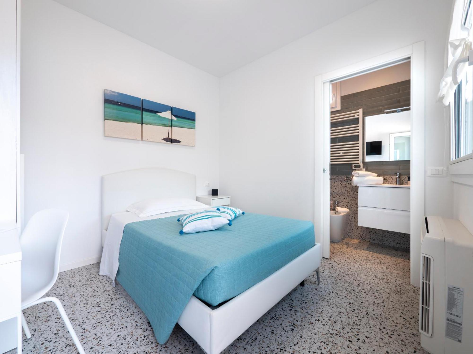 Zuara9room Bed & Breakfast